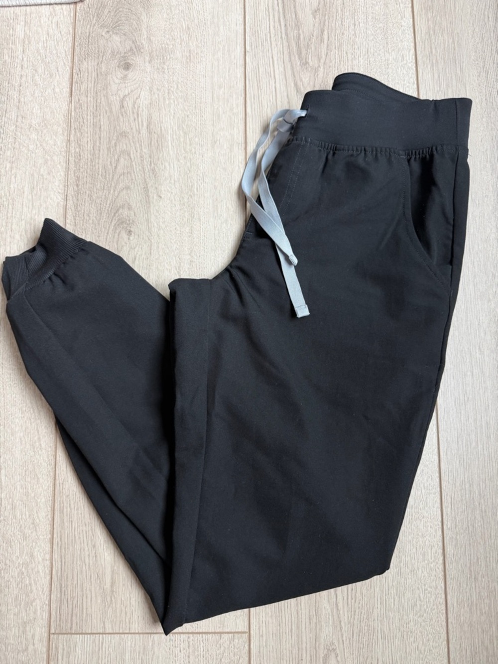FIGS- Black Drawstring Jogger Pants